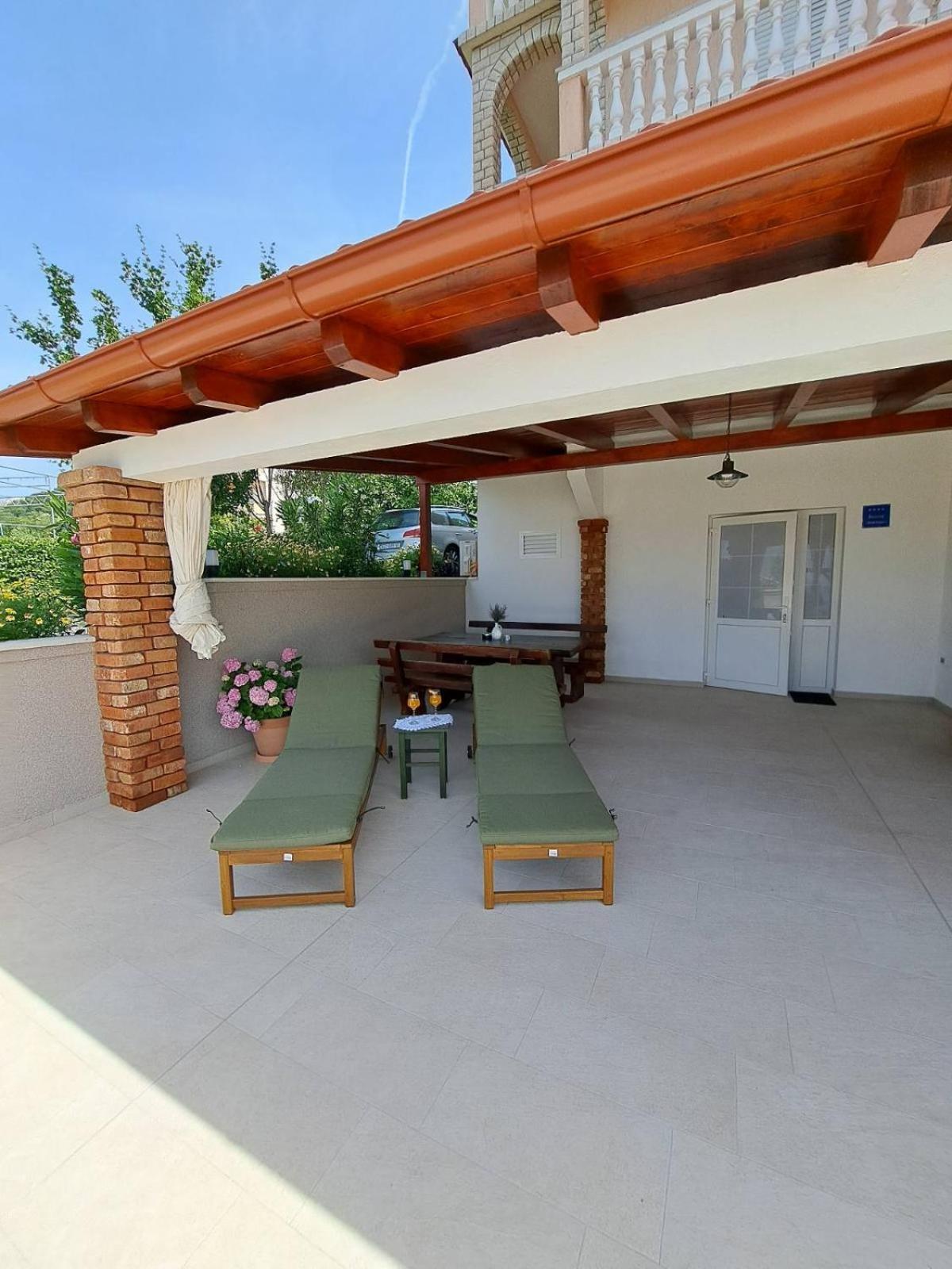 Apartments Tinjarosa Mundanije Room photo